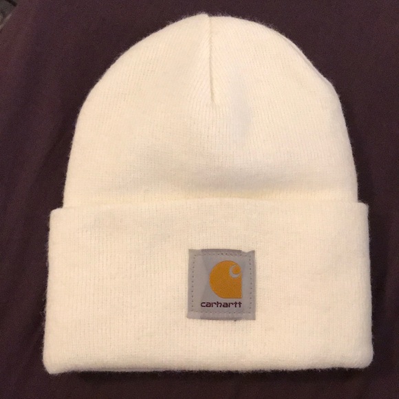 white carhartt beanie 